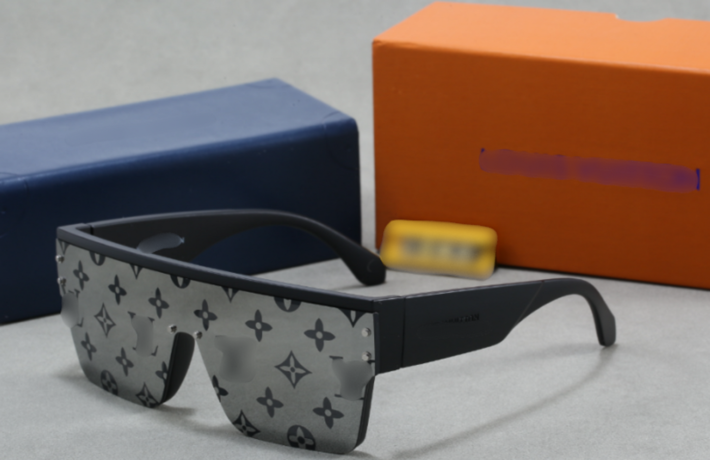 DESIGNER SUNGLASSES