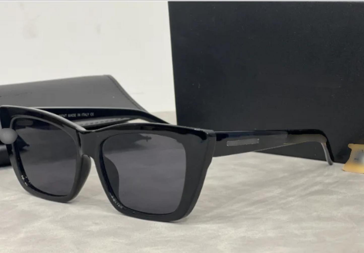 DESIGNER SUNGLASSES